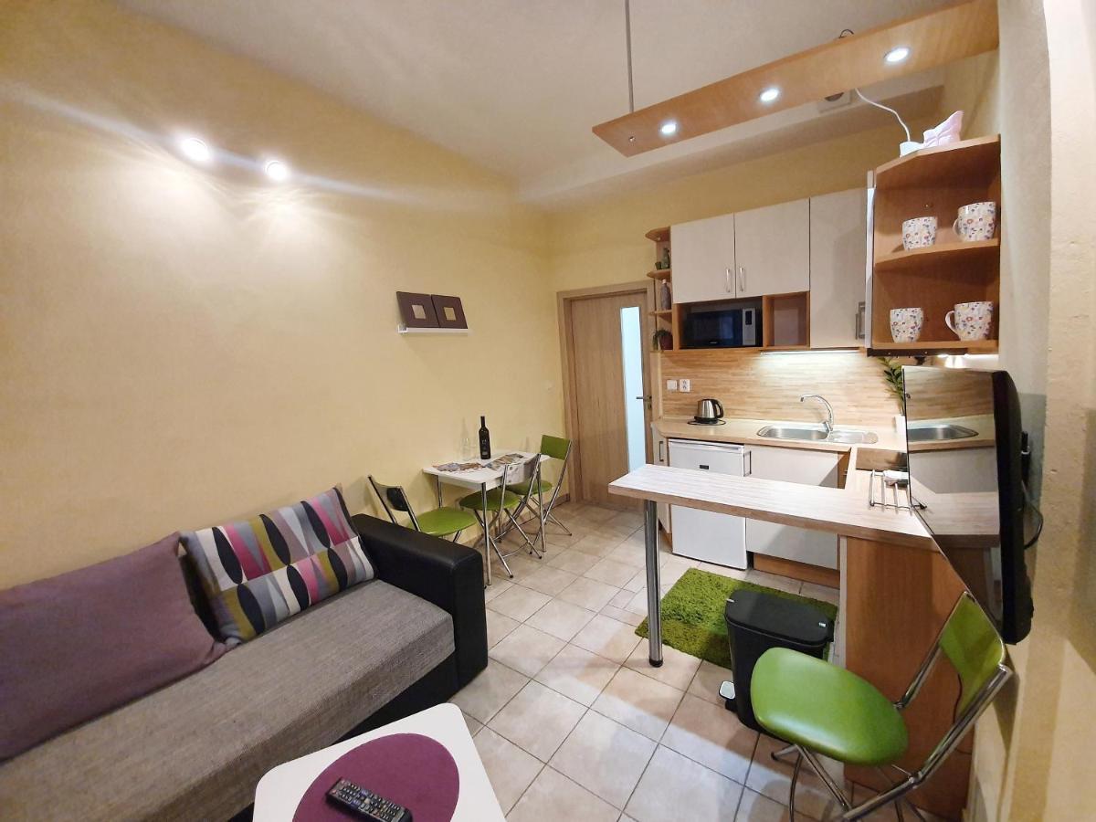 466 Apartment